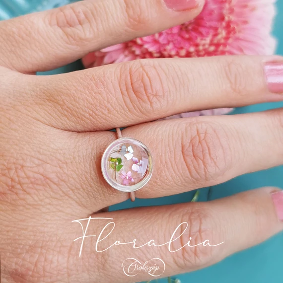 FLORÁLIA CSALÁDI EMLÉKŐR GYŰRŰ 925 STERLING EZÜST