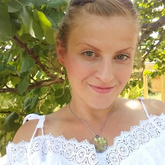 Nyári romantika körmedál